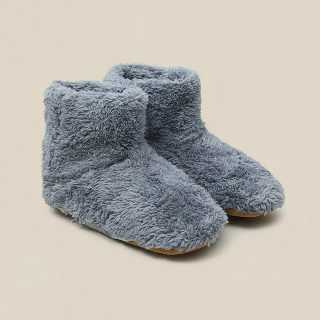 Chaussons chauffants électrique, offrant chaleur apaisante, confort et bien-être à domicile. BodyEase
